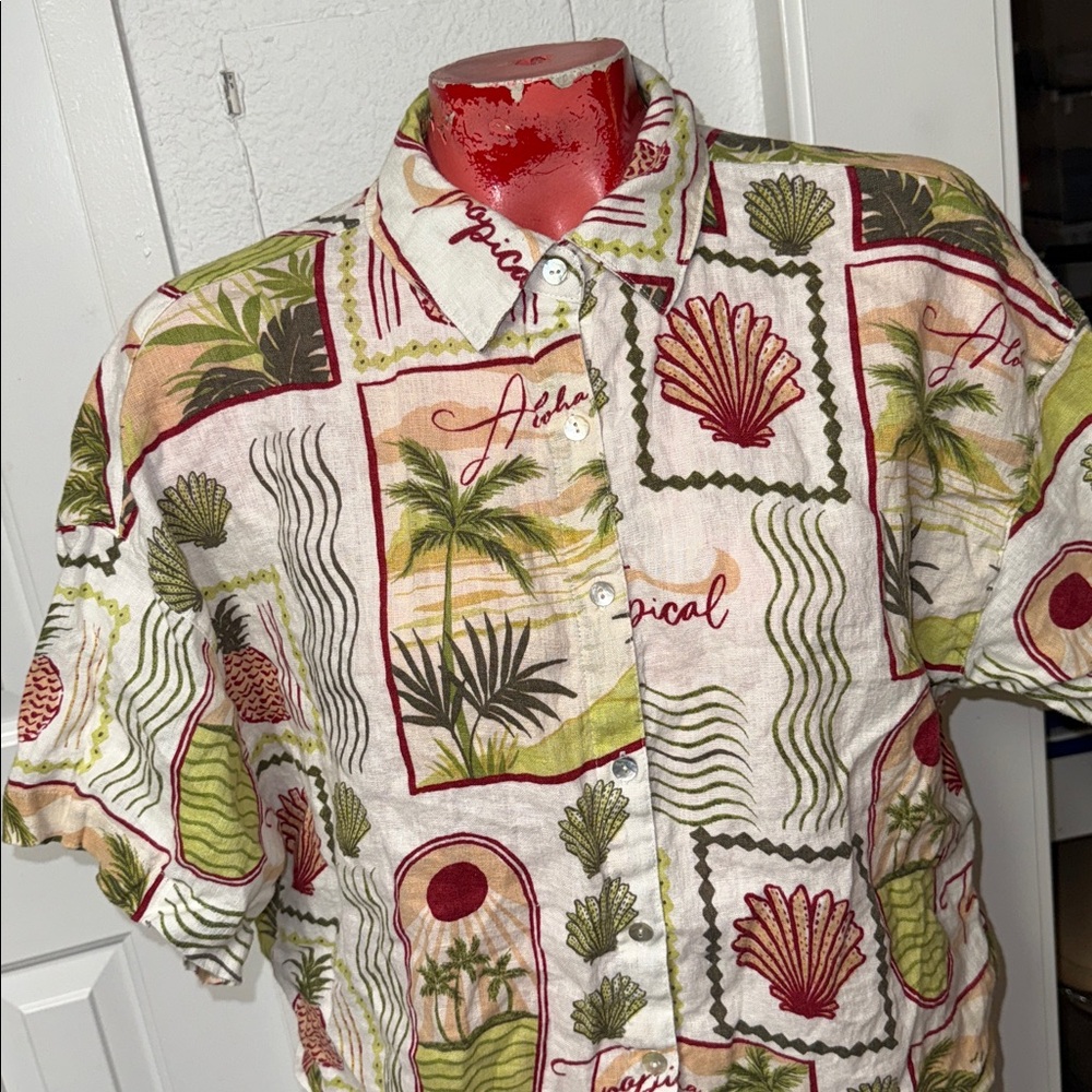 C & C CALIFORNIA Tropical Print Short-Sleeve Button Front Top - Linen - Picture 2 of 3